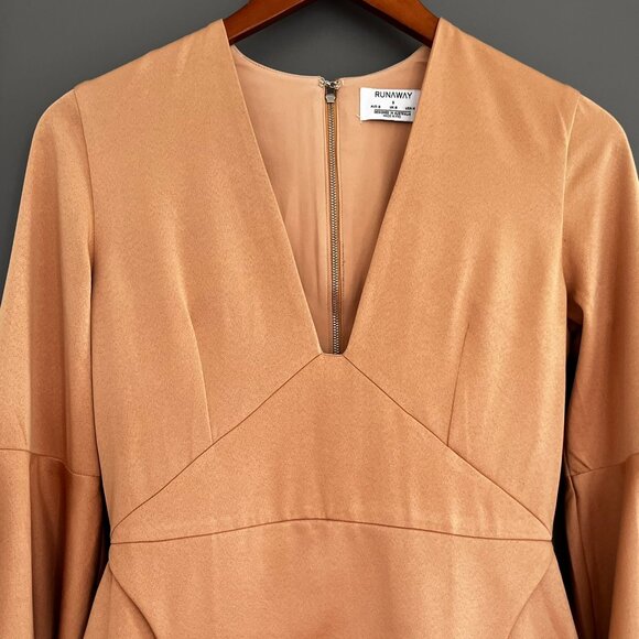 Runaway The Label Beige Mini Dress Long Bell Sleeves V-Neck Pockets Size Small S - Picture 4 of 11